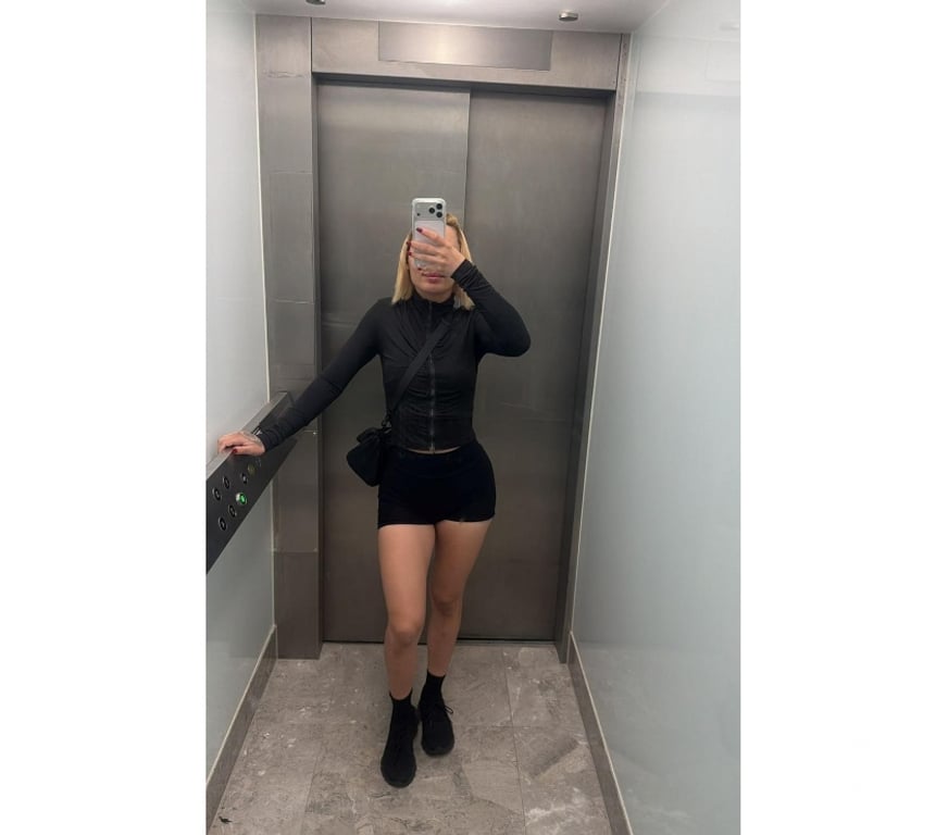 Escorts South East London Bromley - Photos for Zoe Beautiful Brazilian Lady