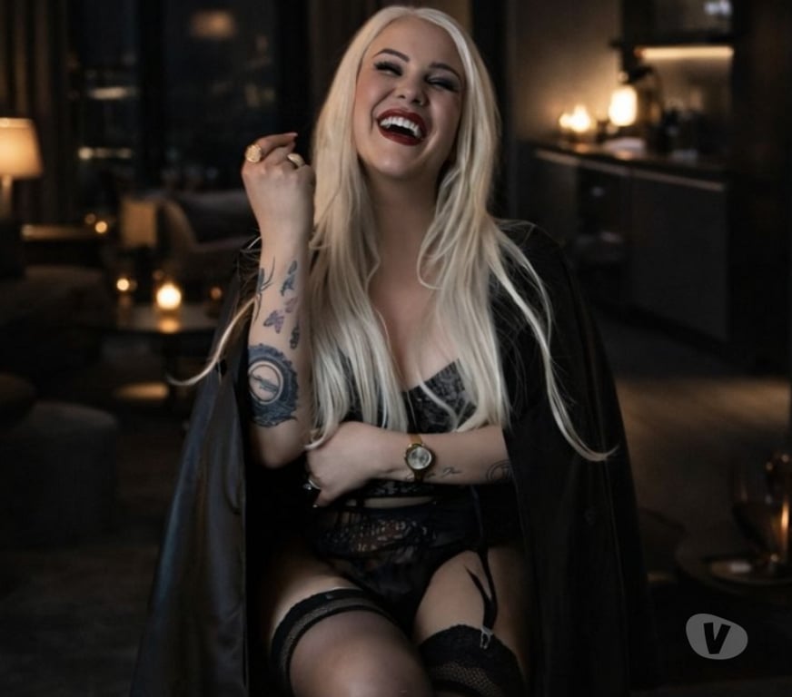 Escorts South West London Tooting Broadway - South West London - Photos for LAURA HOT VERY WHITE NAUGHTY BLOND
