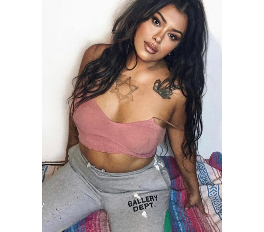 Escorts East London Abbey Road - DLR station - East London - Photos for 🚀 Yamileth · Leyton 🇭🇳