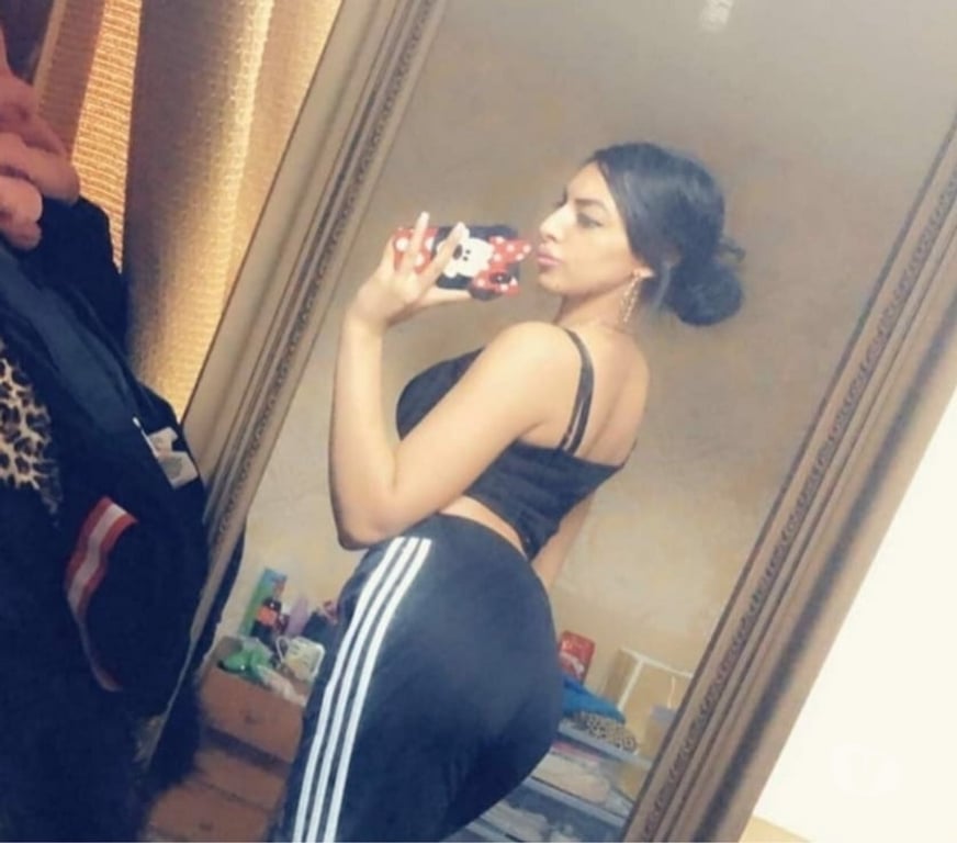 Escorts West Yorkshire Bradford - Photos for 🧕 POOJA! 100%real pic! no rush service ! party ! owo 👄