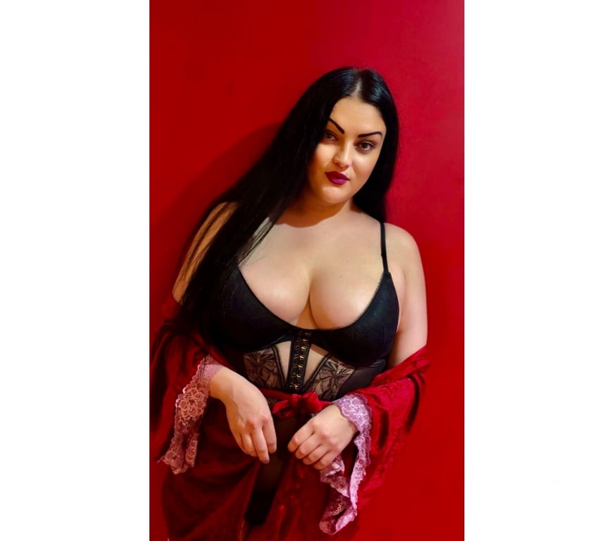 Escorts North West London Hendon Central - North West London - Photos for Maya new party girl