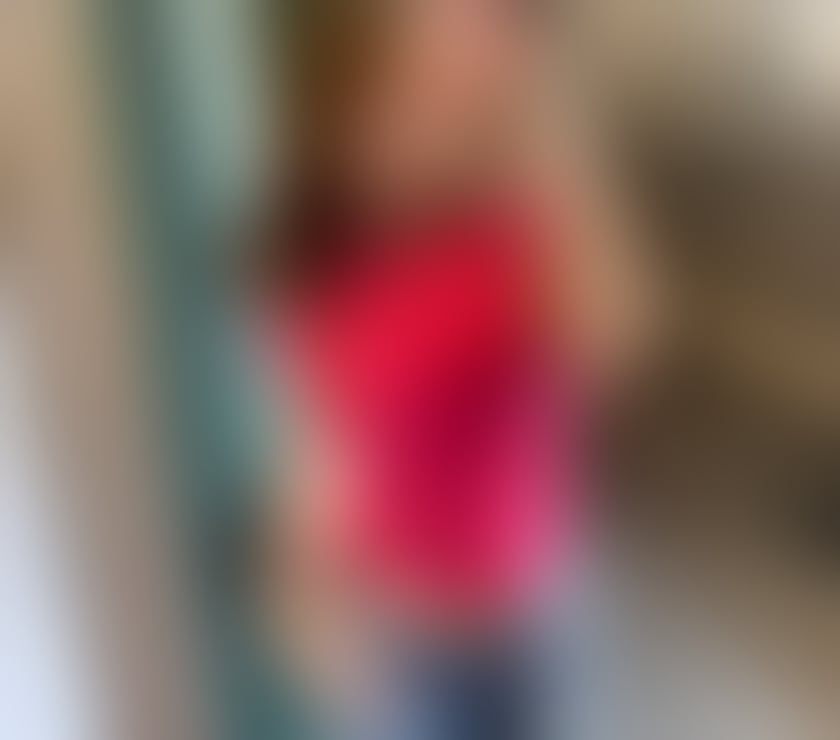 Gay Escorts Sheffield City Centre Sheffield - Photos for Sheffield-based woman looking to meet new people and enjoy