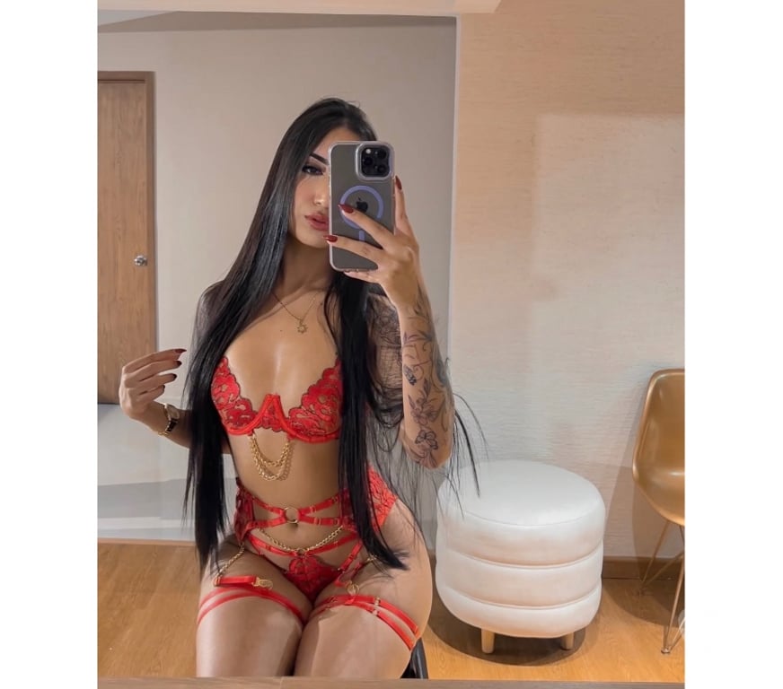 Escorts East London Barking Station - East London - Photos for REAL PHOTOS, CHARMING, SEXY & ELEGANT 💋❤️‍🔥