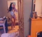 Selen new girl in town