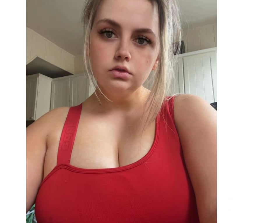 Adult Entertainment Greater Manchester Manchester - Photos for HOT GIRL. Sexy Curvy Hottie. BRITISH MILF