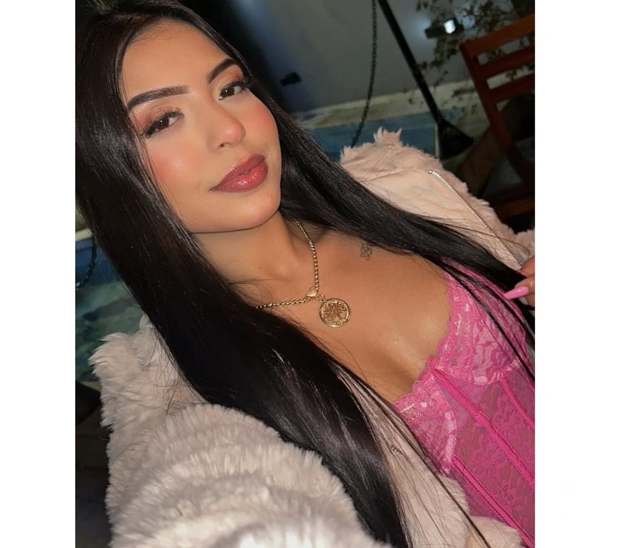 Escorts Derbyshire Derby - Photos for Paola Hot brunette Brazilian 🇧🇷 Partyyy 🔥🔥