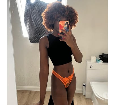 Escort Manchester City Centre Manchester - Photos for Equal Parts Tease and Temptation