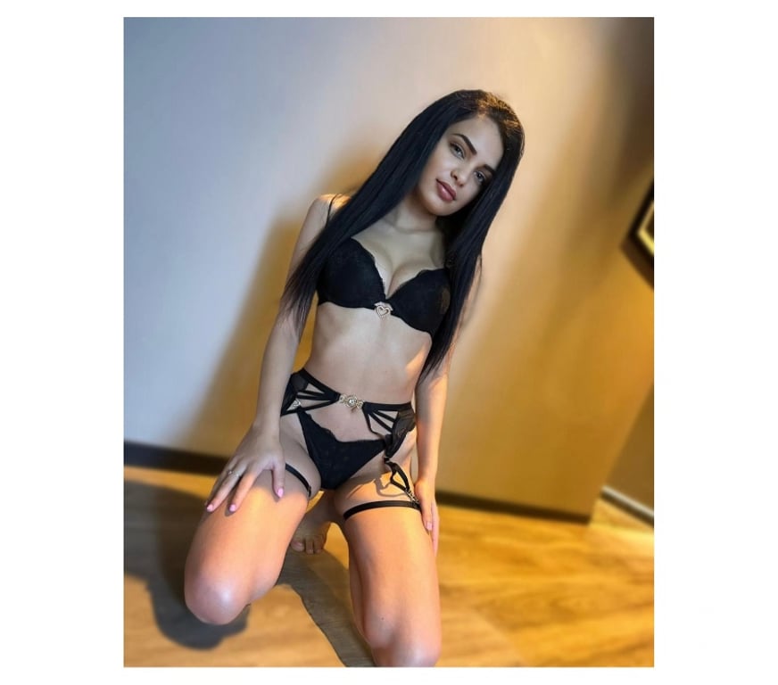 Escorts West London Hillingdon - Photos for Hello darling❤️😘😘❤️❤️
