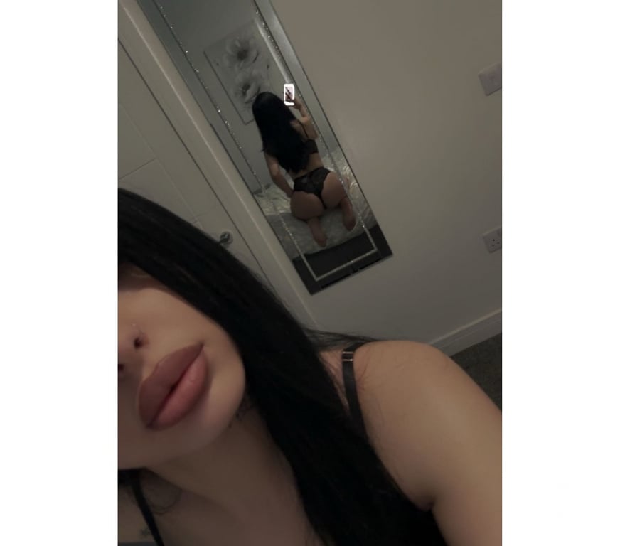 Escorts Surrey Woking - Photos for Brand New & Ready to Be Your Sweetest Escape Antonia !🔞