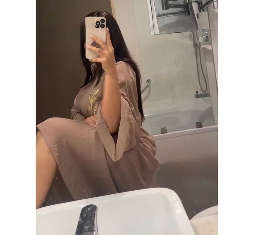 Escorts Greater Manchester Manchester - Photos for OUTCALLS ONLY(British Indian Hijabi Goddess(GFE+ content)