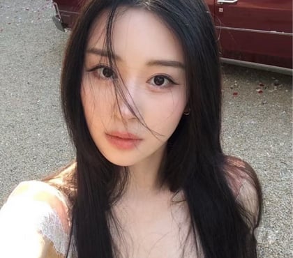 Escorts Saint Albans St. Albans - Photos for Elegant Asian Companion