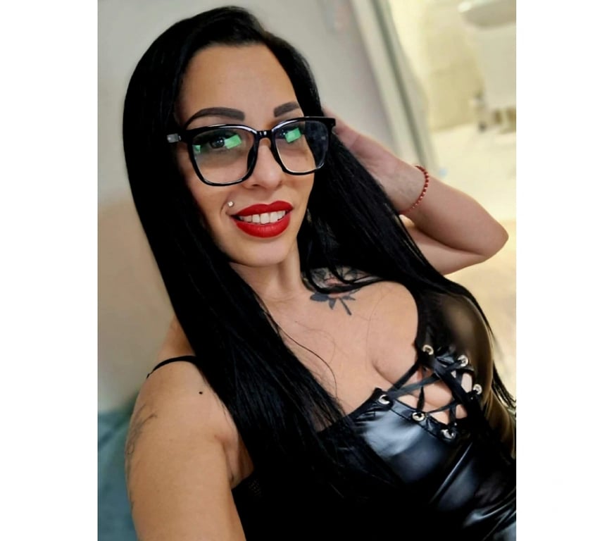Escorts West London Hillingdon - Photos for NORA 😘 BEST PARTY GIRL🥂 Sloopy Bj 🥰
