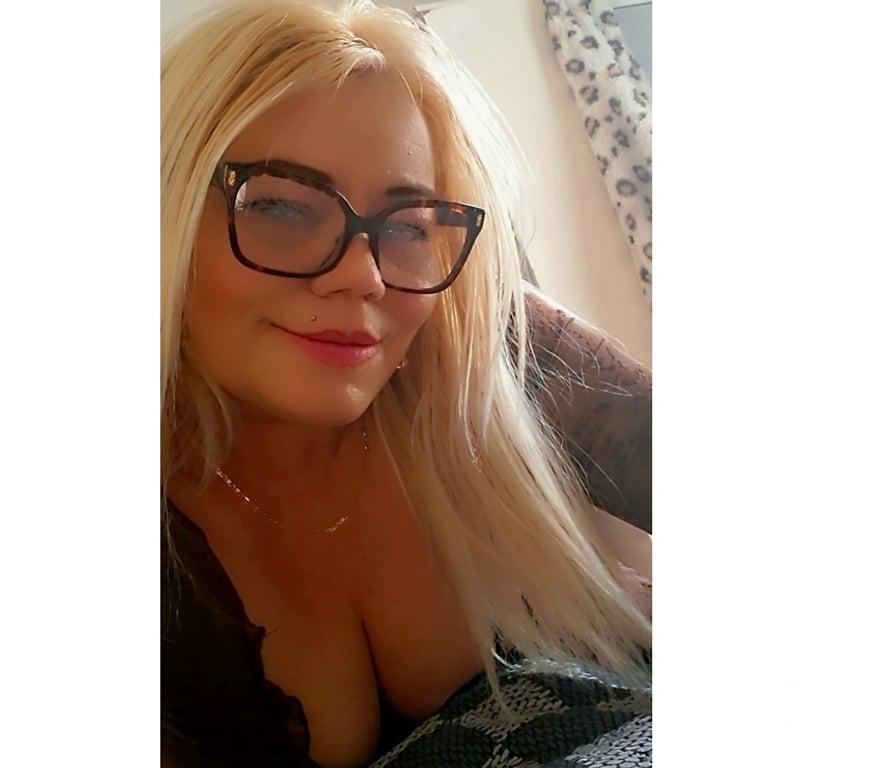 Escorts East London Walthamstow Central Station - East London - Photos for Sexy Alexa party grils 💯 best bj iam edmondton