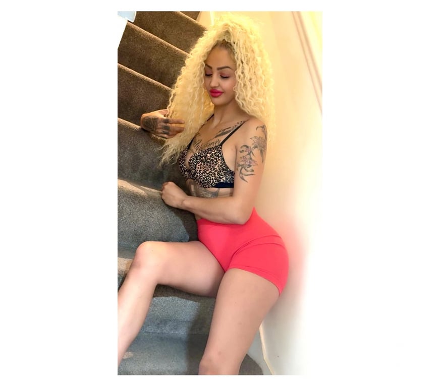 Escorts Barnet Edgware - Barnet - Photos for Nicole new party girl on area