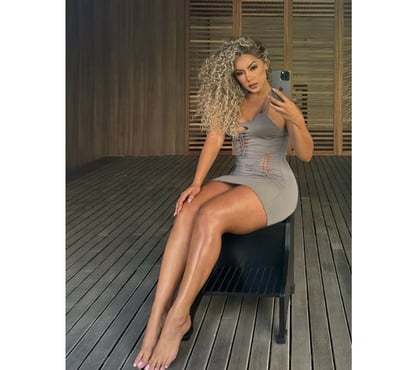 Escort Addlestone Runnymede - Photos for Tantric massage , Dip tissue with Laura