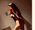 LAURITA PARTY GIRL NEW IN TOWN