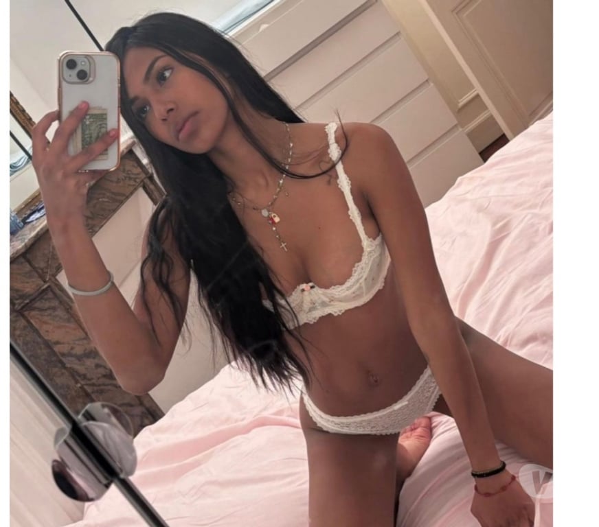 Escorts Surrey Mole Valley - Photos for 🥳 girl availible for outcall only🥳🥰