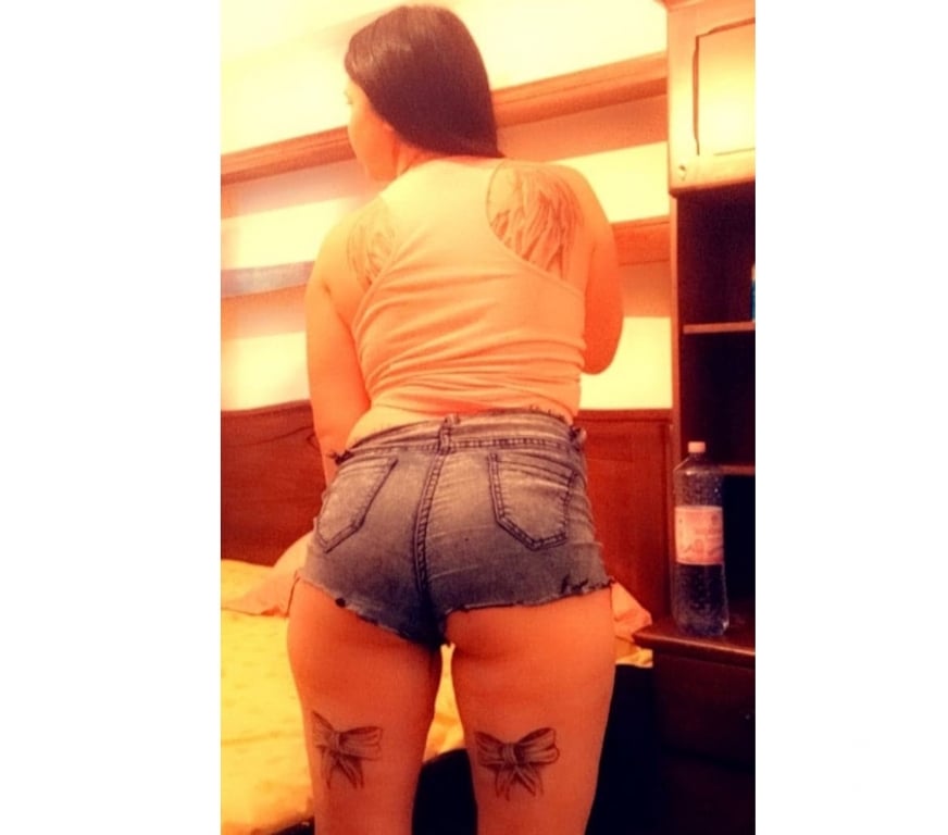 Escorts Merseyside Knowsley - Photos for Clean & Friendly, professional warm personality- Discret