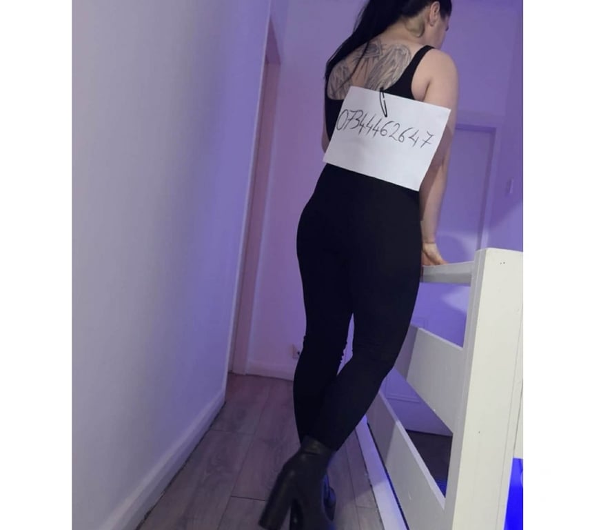 Escorts Merseyside Knowsley - Photos for Clean & Friendly, professional warm personality- Discret
