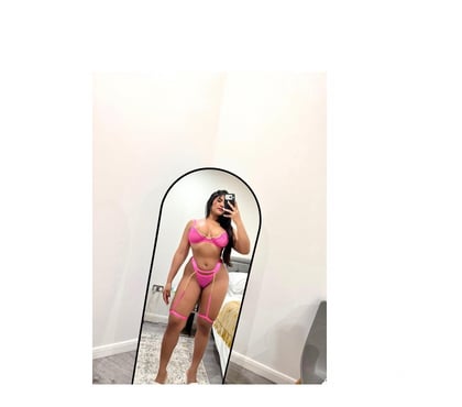 Photos for brunette with a big butt🇧🇷