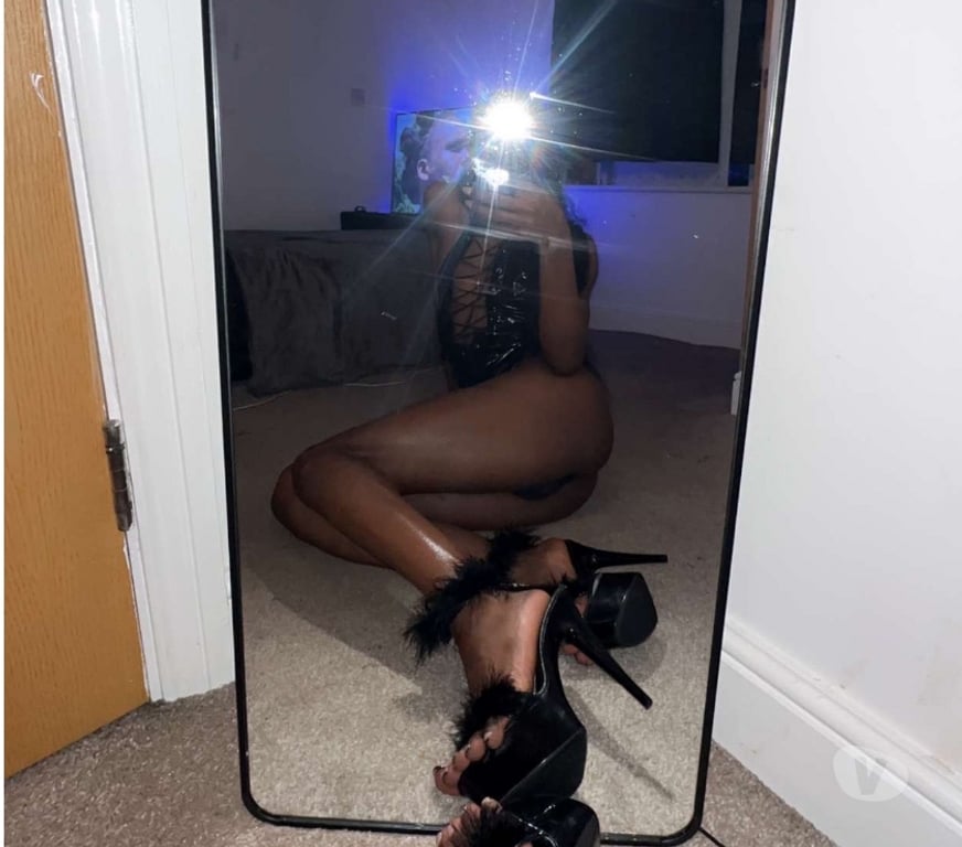 Trans Escorts South West London Raynes Park - South West London - Photos for REE$HA Slim Petite