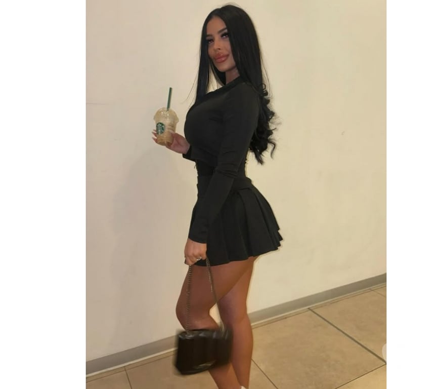 Escorts South Yorkshire Doncaster - Photos for Your New Favorite Girl in Town ✨