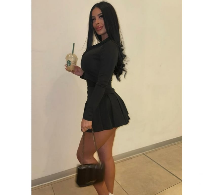 Escorts Oxfordshire Oxford - Photos for Your New Favorite Girl in Town ✨