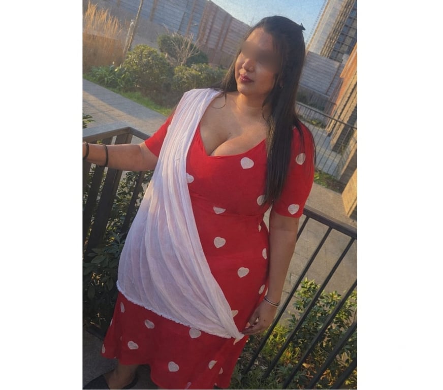 Escorts East London Barking Station - East London - Photos for SUZEE SOUTH INDIAN TAMIL CHUBBY GIRL NEW IN BARKING
