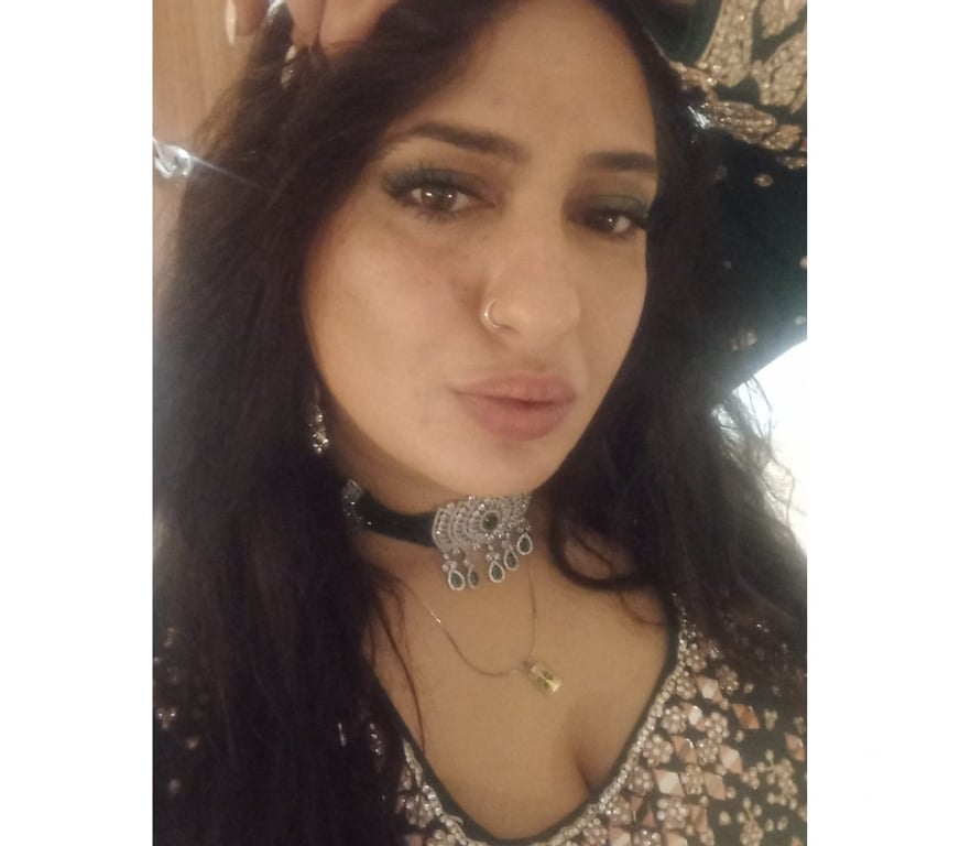 Escorts West Midlands Coventry - Photos for BRITISH INDIAN PORNSTAR RANI