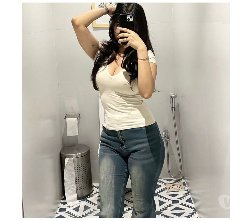 Escorts West London Hounslow - Photos for Sweet and curvy discreet Indian girl 🤍❤️
