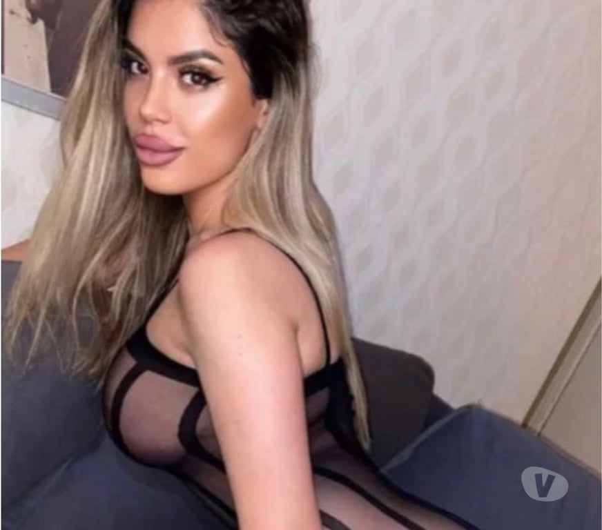 Escorts Surrey Reigate and Banstead - Photos for New girls Ella in town 🤭 BEST PARTY GIRL