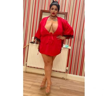  Escorts Croydon Town Centre Croydon - Photos for 😘hello guys, I'm a brunette and sexy bbw👅escort💦