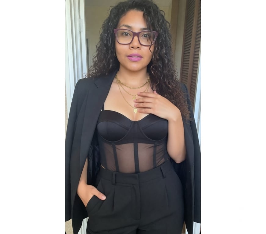 Escorts Gloucestershire Cheltenham - Photos for Charming Latina with Natural Allure – Classy & Genuine
