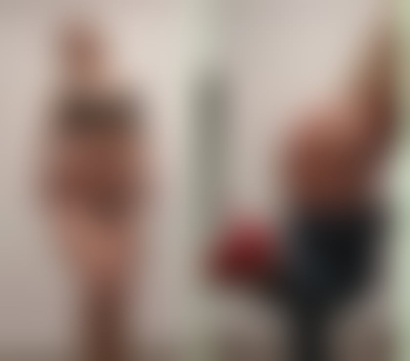 Escorts West Yorkshire Leeds - Photos for Sensual women45 years ! Real pic. Whatsapp video confirma