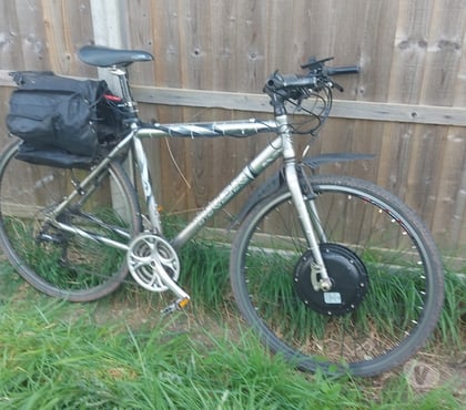 Golf equipment Hanworth Hounslow - Photos for E-bike trek hybrid