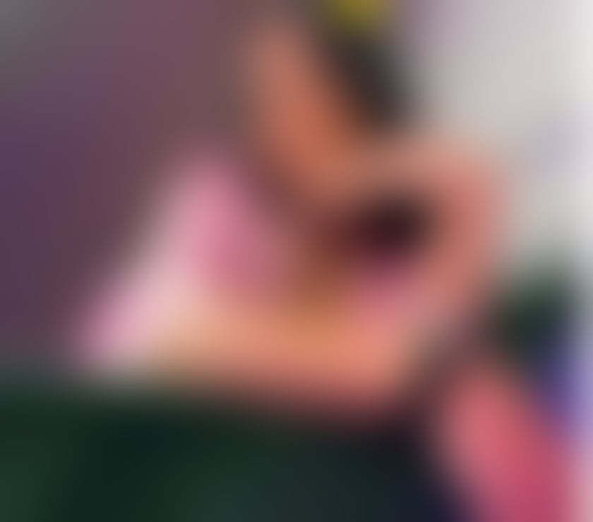 Escorts Edinburgh Craigentinny - Edinburgh - Photos for New hott mature , women in 1 word party 24 7