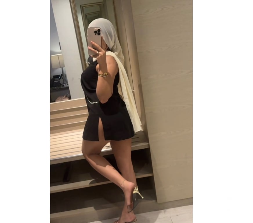 Adult Entertainment East London Little Ilford - East London - Photos for Authentic British Indian Hijabi Goddess(online sevices)