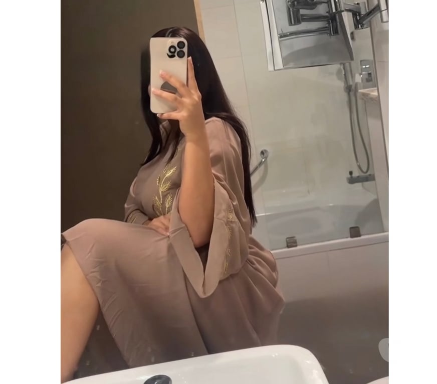 Adult Entertainment East London Little Ilford - East London - Photos for Authentic British Indian Hijabi Goddess(GFE+ content)