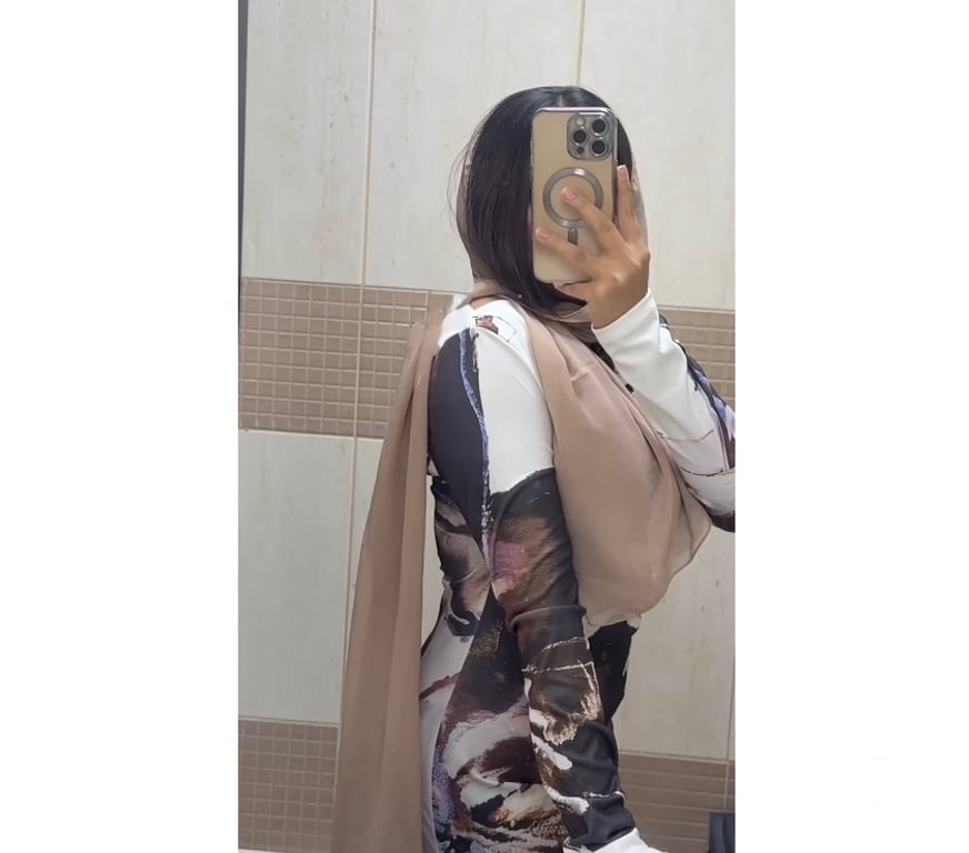 Adult Entertainment East London Little Ilford - East London - Photos for Authentic British Indian Hijabi Goddess(GFE+ content)