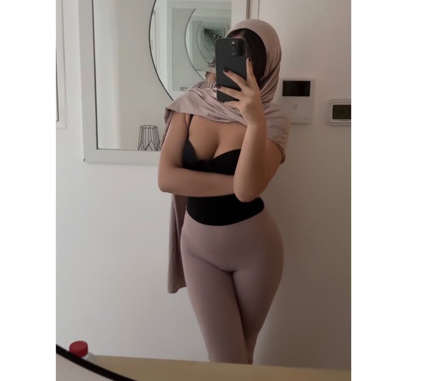 Adult Entertainment East London Little Ilford - East London - Photos for Authentic British Indian Hijabi Goddess(online sevices)
