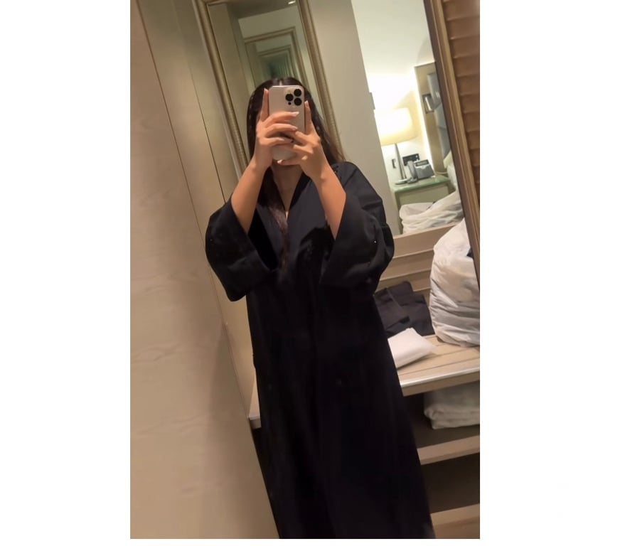 Escorts Lancashire Preston - Photos for OUTCALLS ONLY(British Indian Hijabi Goddess(GFE+ content)