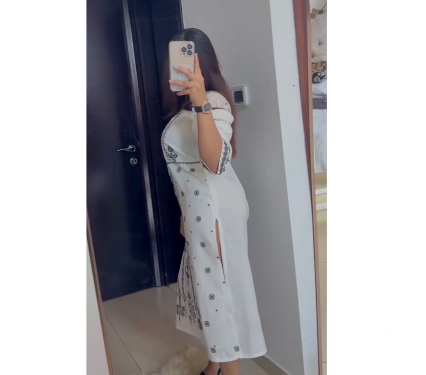 Escorts Lancashire Preston - Photos for OUTCALLS ONLY(British Indian Hijabi Goddess(GFE+ content)