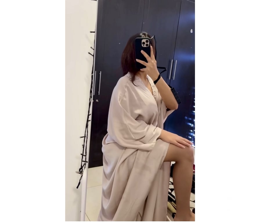 Adult Entertainment Glasgow Glasgow City Centre - Glasgow - Photos for Authentic British Indian Hijabi Goddess(GFE+ content)