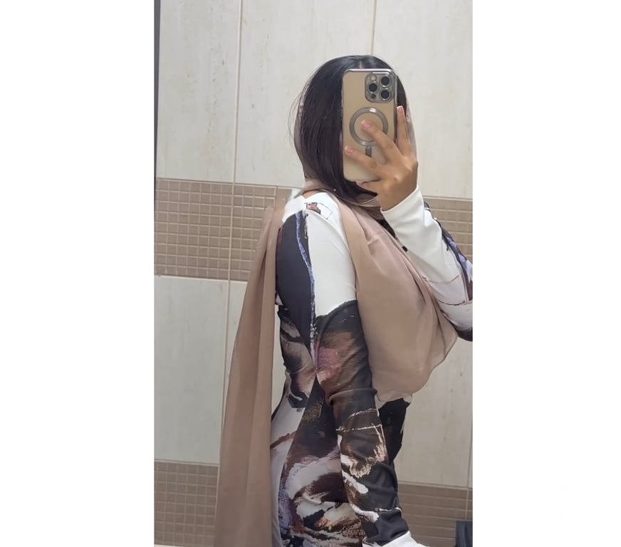 Adult Entertainment Glasgow Glasgow City Centre - Glasgow - Photos for Authentic British Indian Hijabi Goddess(GFE+ content)