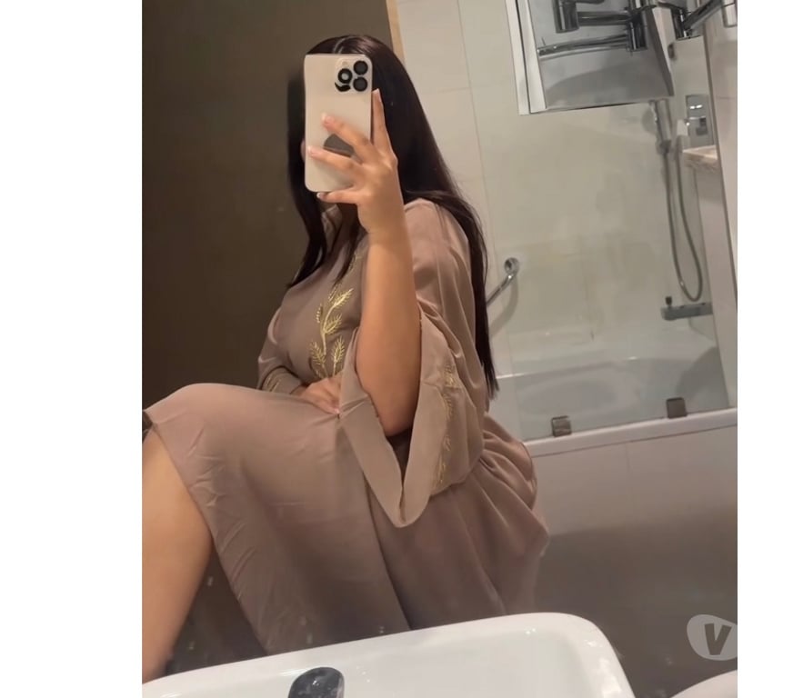 Adult Entertainment Glasgow Glasgow City Centre - Glasgow - Photos for Authentic British Indian Hijabi Goddess(GFE+ content)