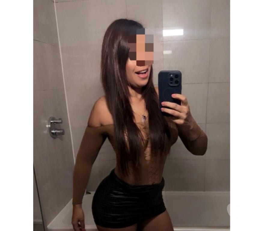 Escorts Peterborough Peterborough City Centre - Peterborough - Photos for 👅😋Dominatrix hot tongue sculptural body