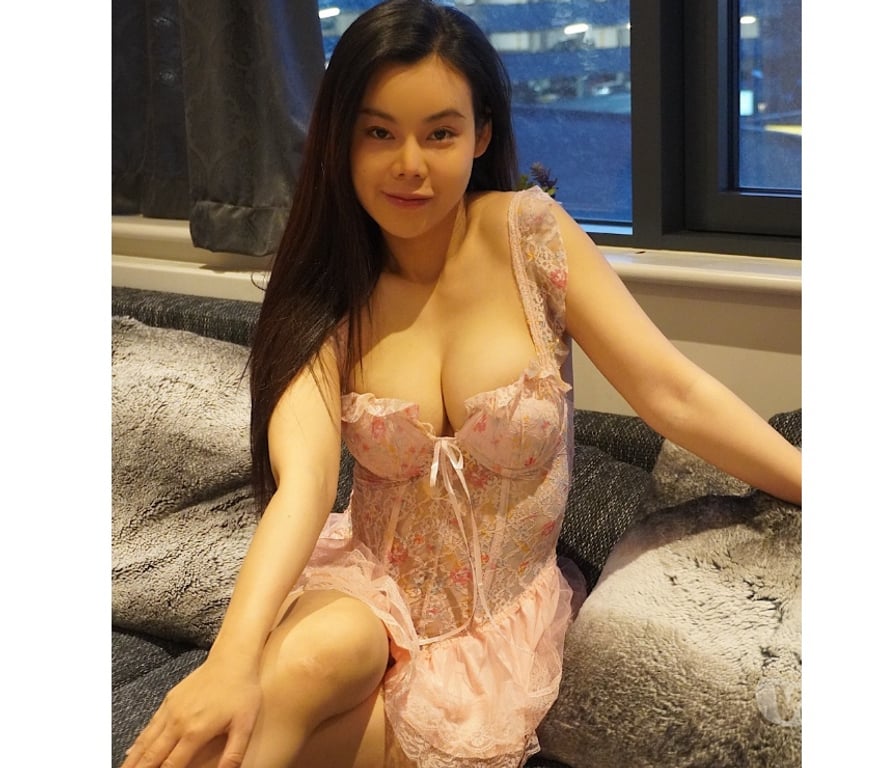 Escorts East London Blackwall - East London - Photos for Lili Cute Thai Girl New In Your Town