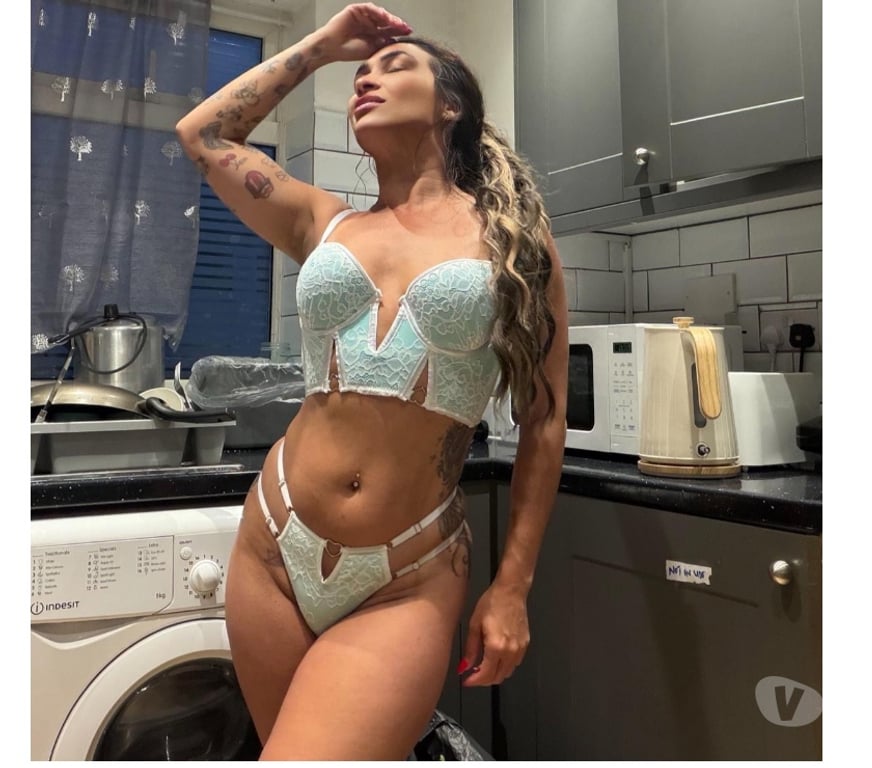Escorts Essex Basildon - Photos for NATALLY SWEET GIRLS🇧🇷❤️PARTYGIRLandMASSAGE