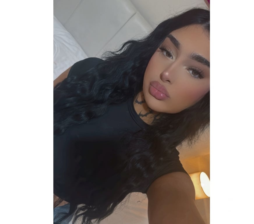 Trans Escorts Hertfordshire Watford - Photos for Aysha in Watford untill Saturday !!