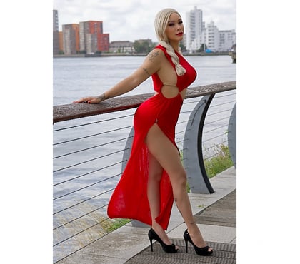  Escorts Bracknell Bracknell Forest - Photos for SARAH XXL BUTT IN Bracknell
